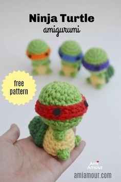 crochet ninja turtle amigurmi pattern is shown in the foreground and on the right hand are three little turtles