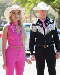 Barbie CowBoy & Cowgirl Costume Ryan Gosling And Margot Robbie Barbie, Barbie And Ken Outfits Movie, Ryan Gosling Barbie Movie, Barbie And Ken Movie Outfits, Ryan Gosling Ken Outfits, Barbie Movie Ken Outfits, Ken Barbie Movie Outfits, Barbie Margot Robbie Outfits, Ryan Gosling As Ken