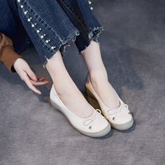 Gender: Women Type: Casual Shoes Main Materials: Cowhide Insole: Sheepskin Sole: Rubber Type of Closure:... Shoes For Women, Casual Shoes, For Women