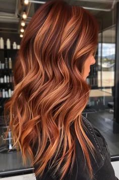 40+ Gorgeous Blonde Highlights Ideas To Try This Year - Flo's Blog Natural Red Hair With Copper Highlights, Copper Brown And Blonde Hair, Copper And Auburn Hair, Curly Auburn Hair With Highlights, Red Head Hair Color Ideas, Dark Copper Hair With Blonde Highlights, Brown Hair With Red And Blonde Highlight, Fall Color Hair Ideas, Fall Hair 2024