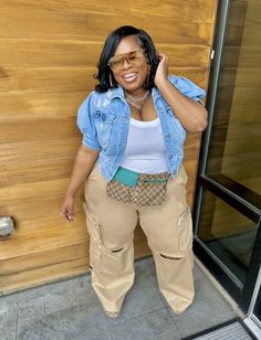 Model wearing a 1x. This Jacket has stretch. This Jacket fits true to size. Cargo Pants Outfit Plus Size, Khakis Outfit, Plus Size Baddie Outfits, Khaki Cargo Pants, Ootd Aesthetic, Outfit Classy, Fall Fashions, Short Sleeve Jacket, Women Outfit