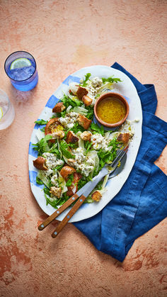 Large serving plate with za'atar cottage cheese salad with dressing in a pot on the side Puy Lentil Salad, Salads For Lunch, Cheese Salad Recipes, Roasted Aubergine, Cottage Cheese Salad, Chicken Quinoa Salad, Spiced Lentils, Main Entrees