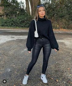 Cute Outfits With Leggings, Fest Outfits, Mode Zara, Winter Fashion Outfits Casual, Cold Outfits, Legging Outfits, Looks Chic, Casual Winter Outfits