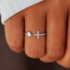 Cross Love, Zierlicher Ring, Geometric Heart, Cross Ring, Christian Jewelry, Metal Ornament, Sterling Silver Cross, Precious Metal, Love Ring