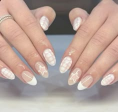 #nails #backtoschooloutfits #summernails #august #beach #fyp Back Go School Nails, Nail Design Inspiration Summer, Acrylic Nail Designs Back To School, Rush Week Nails, Beginning Of School Nails, Sorority Nails Ideas, Cute Back To School Nails 7th Grade, Nail Inspo Trendy Fall, Cheer Nails Cheerleading