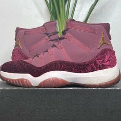 Barely Worn. Size 8. Purchased From Stockx Air Jordan 11 Retro, Air Jordan Sneakers, Jordan 11 Retro, Air Jordan 11, Jordans For Men, Jordan 11, Jordans Sneakers, Jordan Shoes, Amazing Jewelry