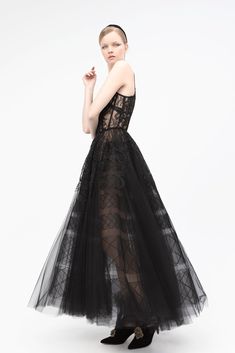 Fluffy tulle bodice geometric motifs detailed gown - HerTrove Minimal Dresses, Gatsby Style Wedding, Tulle Bodice, Dress Minimal, Trendy Bride, Black Fr, Geometric Motifs, Black Tulle, Professional Fashion