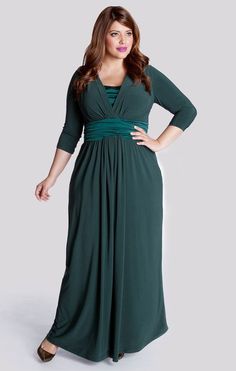 Make a bold statement in this fabulous plus size green gown! With a flowing lined design, it looks as beautiful as it feels. Whether it's a wedding or a special formal occasion, this USA-made maxi dress is perfect for making you look and feel terrific. Shop now with the link below and support me with a small commission at no extra cost to you! Plus Size Gown, Tall Plus Size, Designer Plus Size Clothing, Plus Size Evening Gown, Wedding Apparel, Plus Size Gowns, Green Gown, Plus Size Prom Dresses