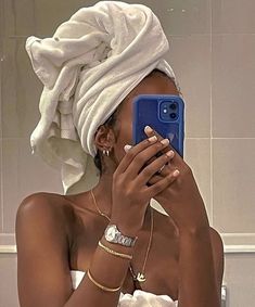 Halloween Tattoo, Black Luxury, Feminine Energy, Brown Skin, Me Time, Black Aesthetic, The Bathroom