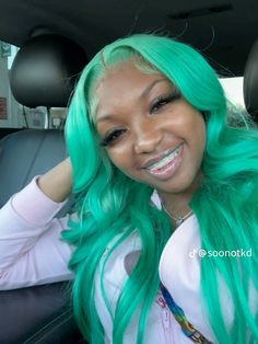 Color Wig Ideas Black Women, Green Deep Wave Wig, Color Wigs On Dark Skin Women, Green Frontal Hairstyles, Colored Wigs On Dark Skin, Teal Wig Black Women, Colored Wigs For Black Women, Teal Wig Hairstyles, Wig Colors Black Women