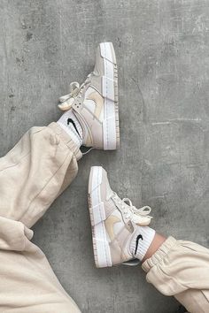 Nike Dunk Low Disrupt Sand Desert Sail Graal Spotter Sneakers Nike Low Dunks Outfit, Dunks Outfit, Dad Shoe, Fall Sneakers, Beige Sneakers, Shoes Sneakers Nike