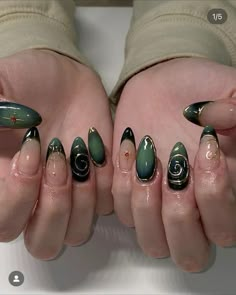 Green Nails Art, Hoco Nails, Emerald Nails, Green Acrylic Nails, Dark Green Nails, Green Nail Art, Green Nail Designs, Pink Nail Designs, Dark Nails