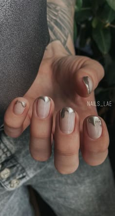 Chrome Design Nail Art, Dual Chrome Nails, Chrome Nail Art Men, Short Nail Designs Summer Latest Trends, Chrome Nail Designs Short, Nails Designs For Men, Chrome Short Nails Designs, Chrome Nails Designs Short, Chrome Short Nails