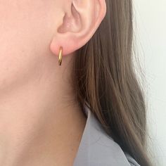 Delicate Hoop Earrings, Heaven Mayhem, Waterproof Earrings, Evry Jewels, Minimalist Earring, Small Gold Hoop Earrings, Harry Potter Style, Model Off Duty, Small Gold Hoops