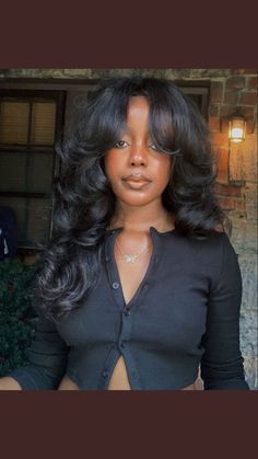 Prom Blowout Hairstyles Short, Long Haircuts For Black Hair, Fluffy Hair Women Long, Tracks Hairstyles Sew Ins, Blowout On Black Women, Blowout On Wig, Black Women Classy Hairstyles, Long Layered Haircuts Black Women, Birthday Nails With Age