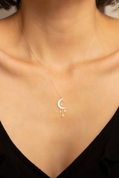 Minimalist Accessories Jewellery, Moon And Star Pendant, Stylish Jewelry Accessories, Moon And Star Necklace, Crescent Moon And Star, Gold Crescent Moon, Galaxy Necklace, Neck Pieces Jewelry, Star And Moon Necklace