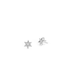 Introducing our enchanting Stargazer Stud Earrings—a celestial masterpiece that captures the essence of the cosmos in every glimmer. These star-shaped stud earrings are a dazzling tribute to the night sky, meticulously crafted to ignite your style with celestial splendour.
At the heart of each star-shaped stud, you'll find a radiant central diamond, expertly pavé-set to evoke the brilliance of a distant star. The shimmering diamond takes centre stage, encased in the warmth of 18ct white gold—a precious metal that speaks of timeless luxury and sophistication.
These stud earrings are more than just jewellery; they are a reflection of your inner radiance and a symbol of the infinite possibilities that await. With a design that's both timeless and contemporary, they effortlessly complement any Best Travel Bags, Earrings White Gold, Leather Suitcase, Blue Tulips, Purple Gift, Cufflinks Wedding, Salt And Pepper Set, Band Jewelry, The Cosmos