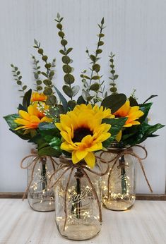 Lighted Mason Jars, Mason Jars Wedding, Sunflower Wedding Decorations, Wedding Centerpieces Mason Jars, Sunflower Centerpieces, Sunflower Party, Sunflower Baby Showers, Sunflower Themed Wedding