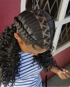 Beginner Cornrows, Lagos Braids, Corn Roll Hair Styles, Hairstyles With Curled Hair, Roll Hair, Kids Hairstyle, Parting Hair, Two Braid Hairstyles