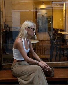 Alisha Core, Aesthetic Pics, Fall Fits, Skirt Outfit, 2024 Fashion, Basic Outfits, Looks Style, Mode Inspiration, Looks Vintage