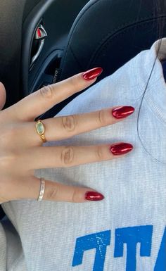 Red Nails Holographic, Ruby Red Chrome Nails, Ted Chrome Nails, Red Crome Nails Almond, Trendy Nail Inspo Winter, Trendy Almond Acrylic Nails, Red Chrome Nails Coffin, Red Crome Nails Design, Red Chrome Nails Short