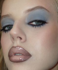 Maquillage On Fleek, Y2k Makeup, 90s Makeup, Swag Makeup, Ethereal Makeup, Dope Makeup, Edgy Makeup, Makeup Eye Looks