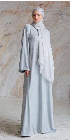 Abaya Styles For Ladies, Modern Abaya Style, Bright Photoshoot, Fancy Abaya, Eid Fashion, Modern Abaya