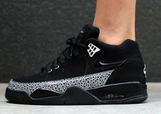 Nike Flight Squad Safari QS Black/Metallic Silver Nike Flight, Baskets Nike, Nike Basketball, Dc Shoes, Black Metallic, Shoe Game, Sock Shoes, Air Jordan Sneaker, Puma Sneaker