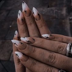 Simple Chic Nails Classy Almond, Edgy Simple Nails, Dark Edgy Nail Designs, Classy Sheek Nails, Cuticle Tattoos For Women, Edgy Nails Grunge Street Styles, Two Different Nails On Each Hand, Crazy Almond Nails, Cute Edgy Nails