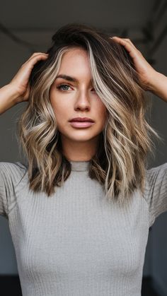 Stunning Blonde Balayage Hair Color Ideas Take your hair to the next level with the latest blonde balayage hair color ideas. This French technique giv... Blonde Balayage 2024 Trends, Blonde Hair Trends Fall 2024, Blonde Balayage Fall 2024, Bronde Balayage 2024, Blond Hair Fall 2024, Fall Blonde Hair Color, Blonde Balayage Hair, Colors For 2024