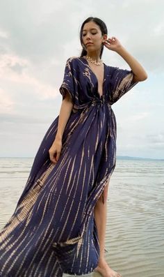 Tie Dye Kaftan, Dress Goddess, Kaftan Design, Flowy Dress Long, Maxi Kaftan, Kaftan Maxi Dress, Long Kaftan, Hand Tie, Goddess Dress