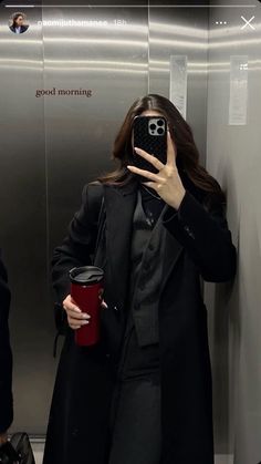 Model Aesthetic Faceless, Busy Woman Aesthetic, Bossy Girl Aesthetic, Busy Girl Aesthetic, Consulting Aesthetic, Winter Corporate Outfit, Business Aesthetic Woman, Faceless Photos