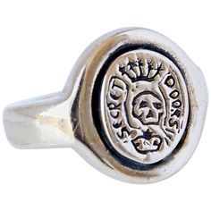 Crest Signet Ring Skull Memento Mori Pinky Ring Bronze J Dauphin "Secret Doors" crest signet ring with skull in bronze J DAUPHIN signature piece Hand made in Los Angeles Inspired by Memento Mori, medieval Latin Christian theory and practice of reflection on mortality. Which in Latin means "remember that you have to die", it symbolize the vanity of early life and the nature of all early goods and pursuit that are just temporary. Memento more has been a discipline of perfecting the character by cultivating detachment and turning the attention towards the immortality of the soul and the afterlife. Also available made to order in gold or silver, in any size. Made to order 2-4 weeks to be completed Memento Mori Ring, Secret Doors, Family Crest Rings, Skull Cufflinks, Mori Style, Memorial Ring, Silver Signet Ring, Gold Signet Ring, Modern Ring