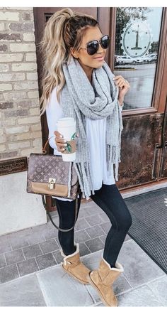 Winter Shoes With Leggings - Lack of Time? Stop searching and get them from Amazon.com - Visit IMMEDIATELY!! Athleisure Outfits Summer, Pants Outfit Casual, Outfit Yoga, Legging Outfits, Cute Winter Outfits, Athleisure Outfits, Cute Fall Outfits, Fashion Weeks, Outfit Aesthetic