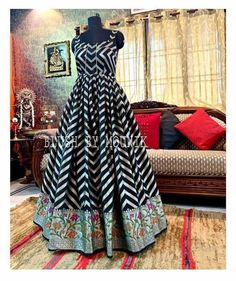 💐Rate::1750 💐Whatsapp::+91-9725516626 💐www.buytwofast.com 💐Prepaid Order Pakistani Women Dresses, Gown Party Wear, Ethnic Gown, Printed Gowns, Dress Bohemian