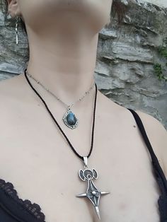 PLEASE read my shop announcement before placing an order so you know what to expect right now. Plus, when ordering from outside Europe, don't forget to provide a phone number for the courier to ensure the fastest and smoothest delivery. Simple celestial labradorite necklace in antique silver color / stainless steel chain, AAA quality gemstone, with a stunning flashy dark blue shine, perfect pendant necklace for any magical boho outfit to layer with other necklaces and chokers. I wanted a very sh Festival Silver Labradorite Jewelry, Silver Teardrop Necklace For Festivals, Festival Silver Teardrop Necklaces, Silver Teardrop Necklace For Festival, Celestial Silver Labradorite Necklace, Silver Labradorite Teardrop Necklace, Handmade Celestial Labradorite Necklaces, Handmade Celestial Labradorite Necklace, Handmade Labradorite Celestial Necklace