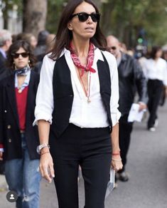 Milan Street Fashion, Dress Like A Parisian, Milan Street Style, Anna Dello Russo, Paris Outfits, Double Denim, Style Inspiration Winter, Style Savvy, The Best Street Style