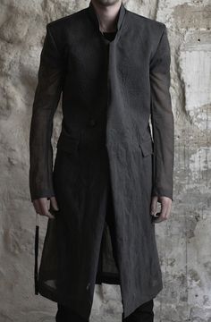 Gossamer coat Demon Ocs, Deep Style, Long Coat Men, Post Apocalyptic Fashion, Apocalyptic Fashion, All Things Beautiful, Cyberpunk Fashion, Classic Coat, Mens Fashion Inspiration