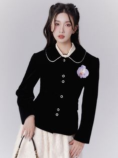 ❤Elegant black velvet jacket❤︎ Classic Black Velvet Outerwear, Black Velvet Outerwear For Formal Occasions, Black Velvet Winter Blazer, Black Velvet Blazer For Winter, Chic Black Velvet Outerwear, Chic Black Velvet Blazer, Chic Velvet Single-breasted Outerwear, Chic Single-breasted Velvet Outerwear, Black Velvet Single Breasted Outerwear