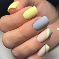 Matte Yellow Nails, Yellow Nail Art Designs, Nail Sunny, Yellow Nails Design, Nails Yellow, Subtle Nails