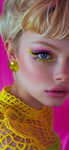 #BEAUTY, #RELATIONSHIPS #Fashion #Animals #Outfits #Winter Outfits #Animals# Twiggy 1960s, Glam Eye Makeup, Asian Makeup Tutorials, Festival Make Up, Makeup For Older Women, Punk Makeup, Bold Makeup Looks, Simple Makeup Tips, Makeup Tutorial Step By Step