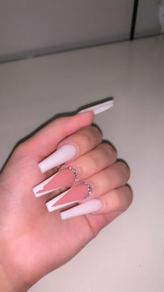 Coffins White Nails, White Long Square Nails With Designs, While Nails Acrylic, Baddy Nails Acrylic, White Nails Ideas Acrylic, White And Pink Nails Acrylic, White Long Nails With Designs, White And Nude Acrylic Nails, Simple Nail Inspo Coffin