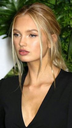 Romee Strijd. Best Hair Dye, Elsa Hosk, Prom Makeup, Beauty Inspiration, Pretty Face, Hair Goals, New Hair, Hair Inspo