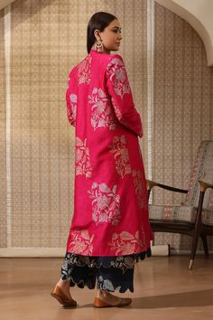 Blue kurta featuring floral hand block print with scallop embroidered neck. Paired with a magenta jacket and a pant. - Aza Fashions Straight Kurta With Printed Motifs For Work, Festive Dabka Embroidered Straight Kurta Outerwear, Traditional Workwear Sets With Printed Motifs, Traditional Festive Kurta For Workwear, Traditional Festive Workwear Kurta, Traditional Kurta For Festive Workwear, Festive Diwali Straight Kurta Outerwear, Elegant Long Sleeve Handloom Traditional Wear, Traditional Workwear Kurta With Printed Motifs