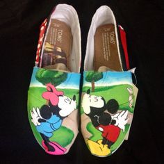 Hand painted Mickey & Minnie Toms by DrawingsByBOBA on Etsy Disney Painted Shoes, Minion Shoes, Hand Painted Vans, Disney Attire, Hand Painted Toms, Teacher Shoes, Painted Shoes Diy, Shoe Makeover, Disney Toms