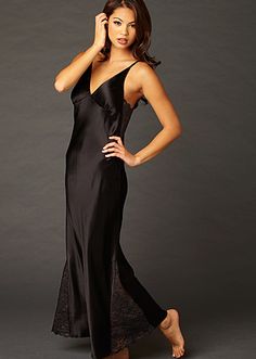 Ariadne Silk Long Gown Elegant V-neck Evening Nightgown, Elegant Evening Nightgown With V-neck, Fitted Satin Finish V-neck Sleepwear, Elegant Fitted Evening Nightgown, Elegant Fitted V-neck Sleepwear, Elegant Evening Nightgown With Bias Cut, Elegant Evening Nightgown With Lace Bodice, Elegant Satin Nightgown, Elegant Satin Nightgown For Night Out