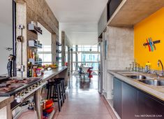 the kitchen is clean and ready for us to use in the day - to - night time