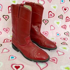 Vintage Cowtown Red Leather Western Cowgirl Boots  Brand - Cowtown Tag Size - 5 1/2 (Womens) Good condition - has wear/paint scuffing as seen in pics Measurements  Outer sole - 10.25 in Insole - 9.5 in Heel - 1 in Full boot length - 9.5 in #vintagewesternboots #redwesternboots #redleatherboots #westernboots #90scowgirlboots Classic Red Boots For Rodeo, Red Western Boots With Round Toe, Red Boots With Reinforced Snip Toe, Red Boots For Rodeo In Winter, Fitted Red Vintage Boots, Vintage Red Winter Boots, Country Style Fitted Moto Boots With Round Toe, Vintage Red Boots For Fall, Red Leather Boots