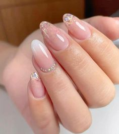 Pink Stiletto Nails, قلادات متدلية, Glitter Manicure, Colorful Nails, Fake Nails With Glue, Gradient Nails, Stick On Nails