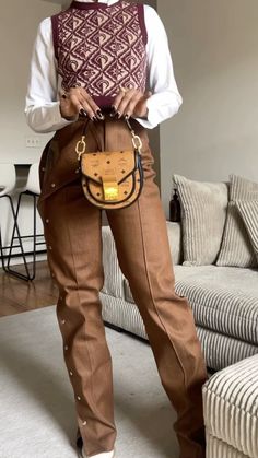 Fall Attire For Black Women, Silk Pants Outfit, Burgundy Pants Outfit, Ciara Style, Cute Professional Outfits, Burgundy Pants, Fall Attire, Stylish Work Outfits, Silk Pants